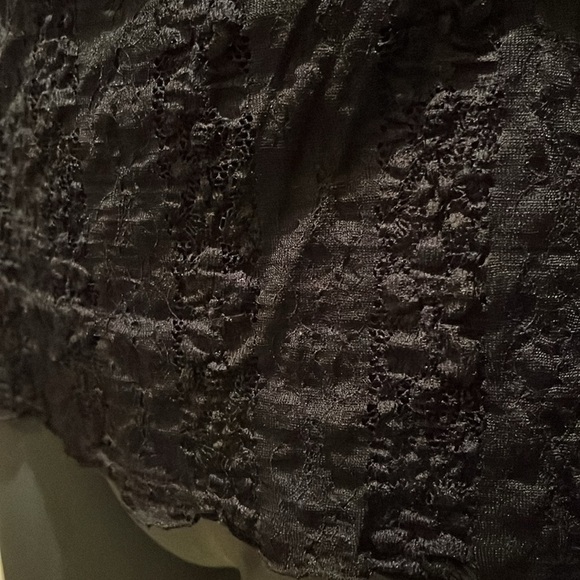 b.i.y.a.y.c.d.a. Black Ruched 3/4 Sleeve Lace and Sequined Blouse - Picture 7 of 13